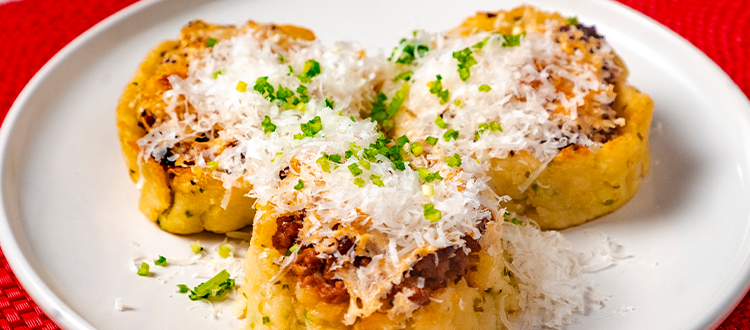 Canastas de papa rellenas de carne molida de res: un antojito que se roba el show