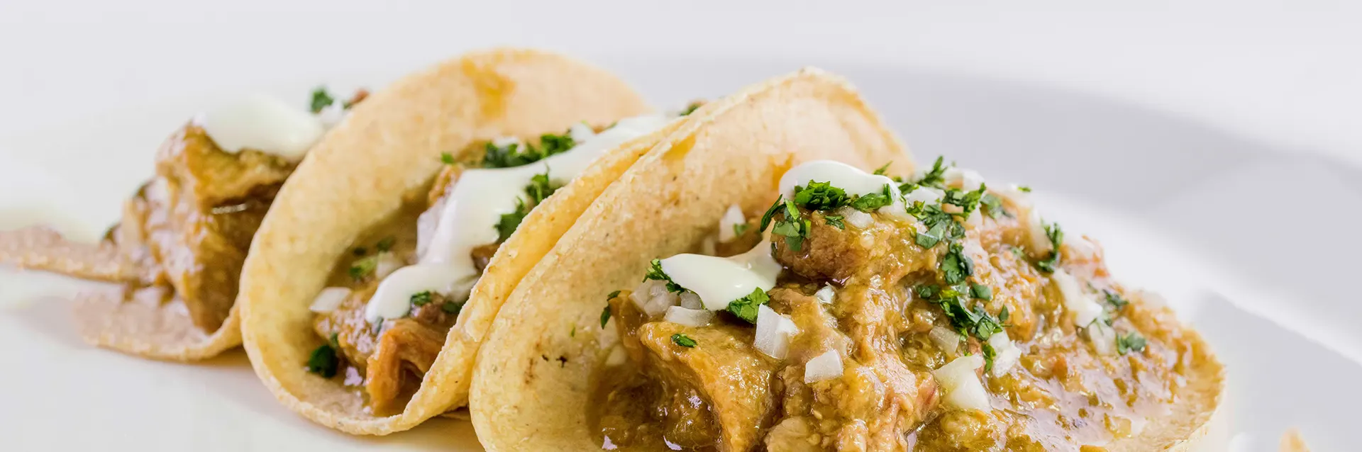 Chicharrón prensado en salsa verde, ¡se nos hace agua la boca!