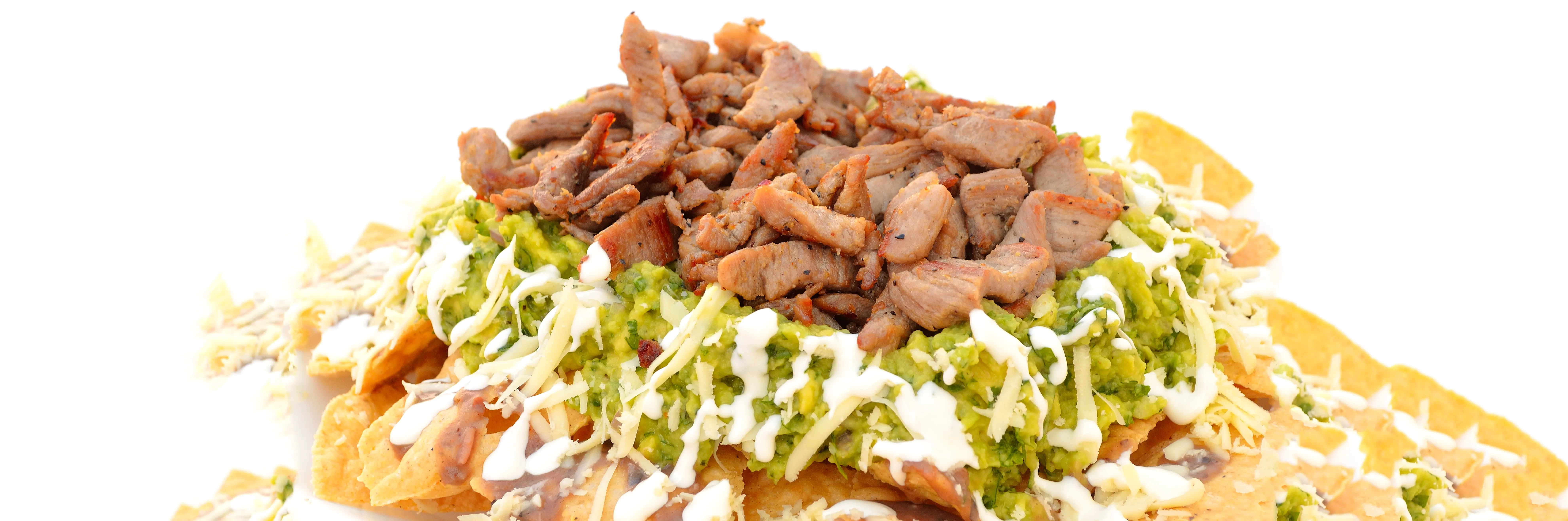 Nachos con milanesa a la leña, de los aperitivos que te dejan sin hambre