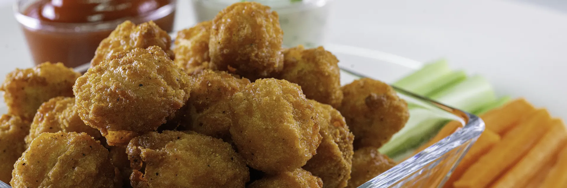 Boneless de pollo con aderezo blue cheese, algo más que una rica botana